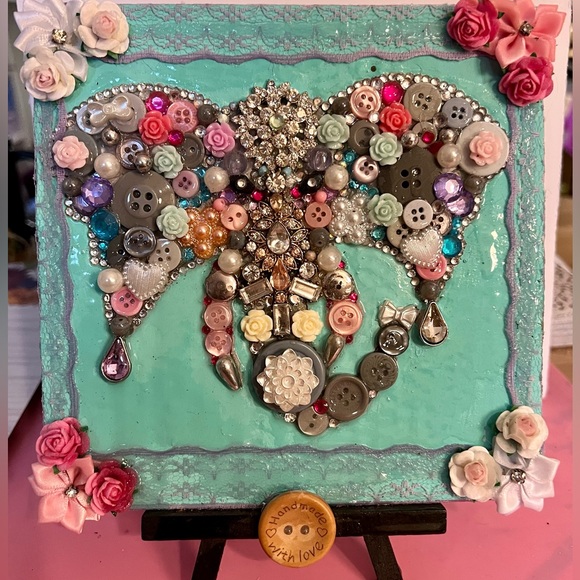 Lucky beaded Elephant portrait - Picture 1 of 3